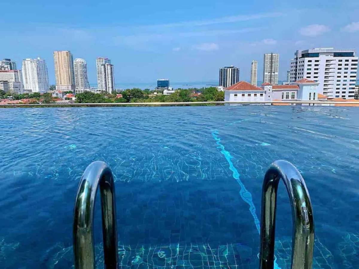 Tropicana 218 Macalister Netflix High Floor * Georgetown
