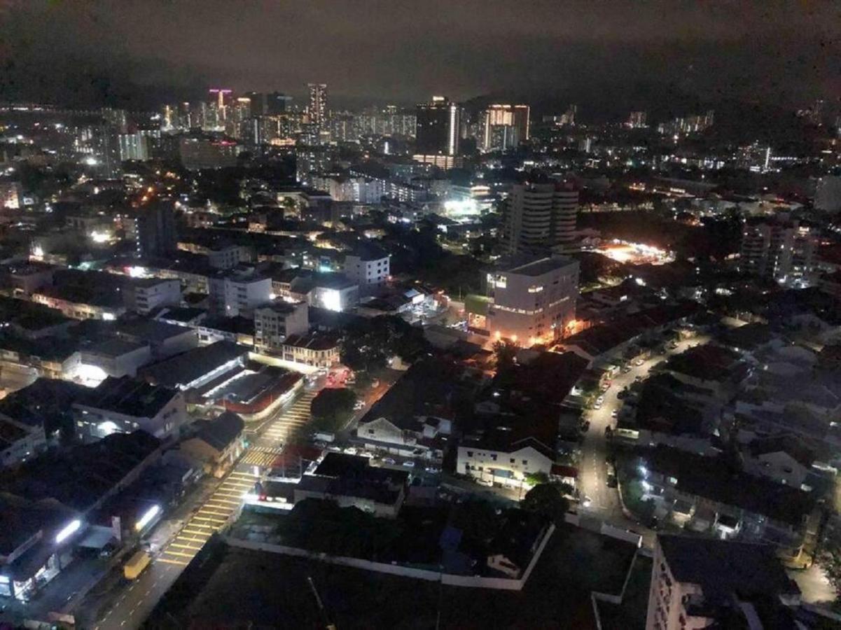 Tropicana 218 Macalister Netflix High Floor Georgetown
